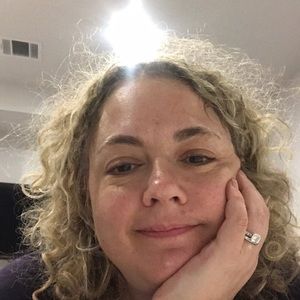 Meet your Posher, Esther